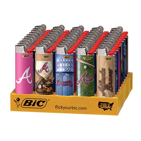 MLB® Atlanta Braves™ Street Chrome™ Windproof Lighter