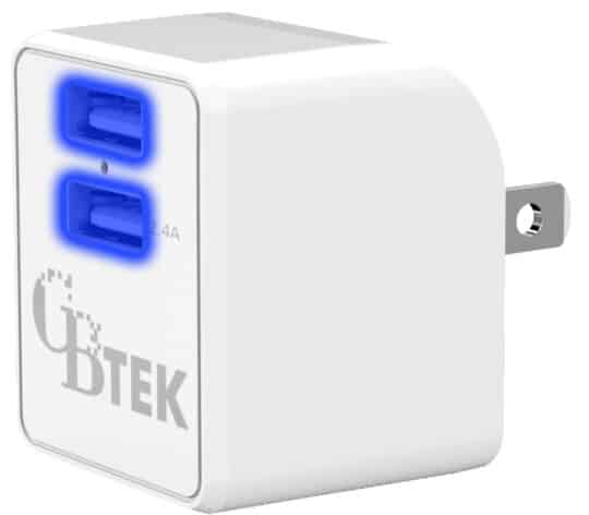 Dual Port wall charger with 1 USB-A and 1 USB-A 2.4A in color white with ports glowing.